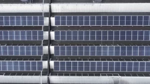 Impianto fotovoltaico - sistemi di fissaggio pannelli fotovoltaici Strutture su tetto con shed - FLII PERIN -San Vendemiano - Treviso