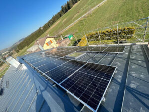 realizzazioni-staffe-per-fissaggio-pannelli-fotovoltaici-su-lamiera-aggraffata-06